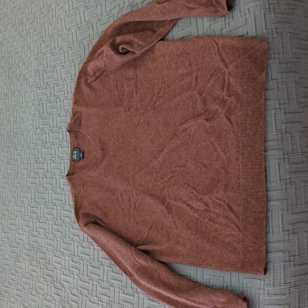 Cashmere sweater